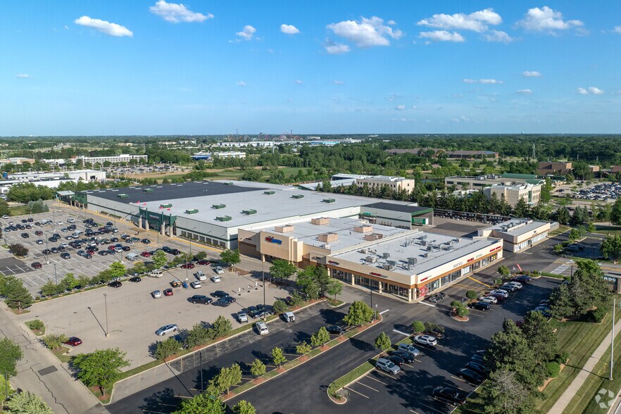 6409 Grand Ave, Gurnee, IL à louer - Aérien - Image 3 de 9