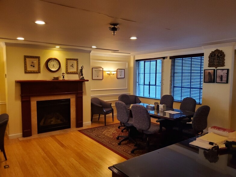 966 Mission St, San Francisco, CA à louer - Photo intérieure - Image 3 de 3