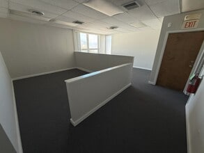 2222 Morris Ave, Union Township, NJ à louer Photo intérieure- Image 2 de 4