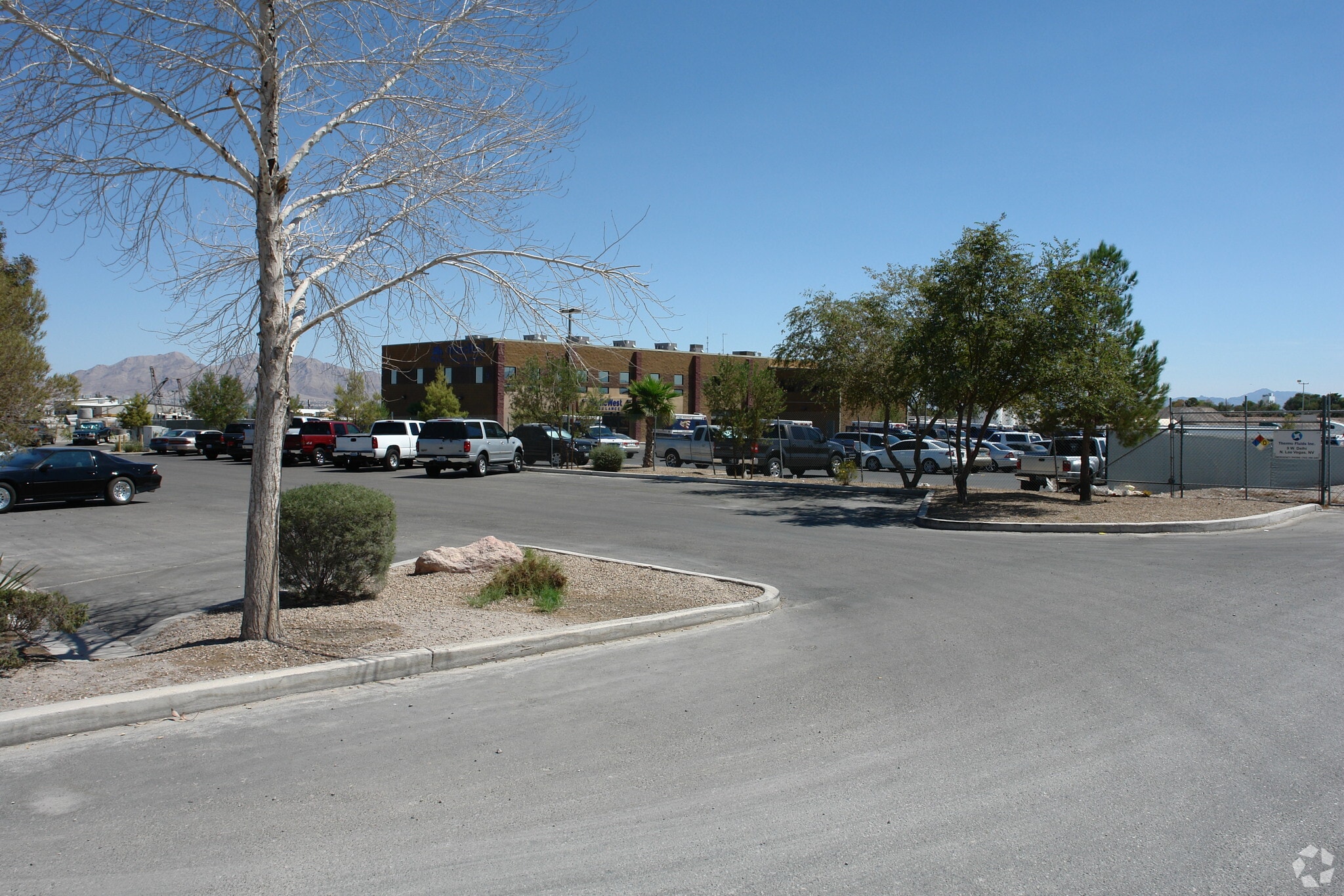 9 W Delhi Ave, North Las Vegas, NV for lease Primary Photo- Image 1 of 7