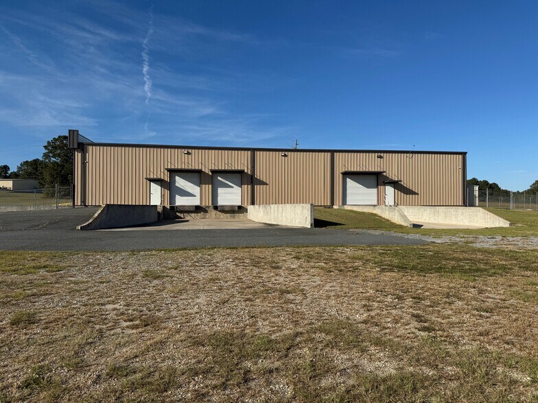 628 Industrial Park Rd, Roberta, GA à louer - Photo du bâtiment - Image 2 de 12