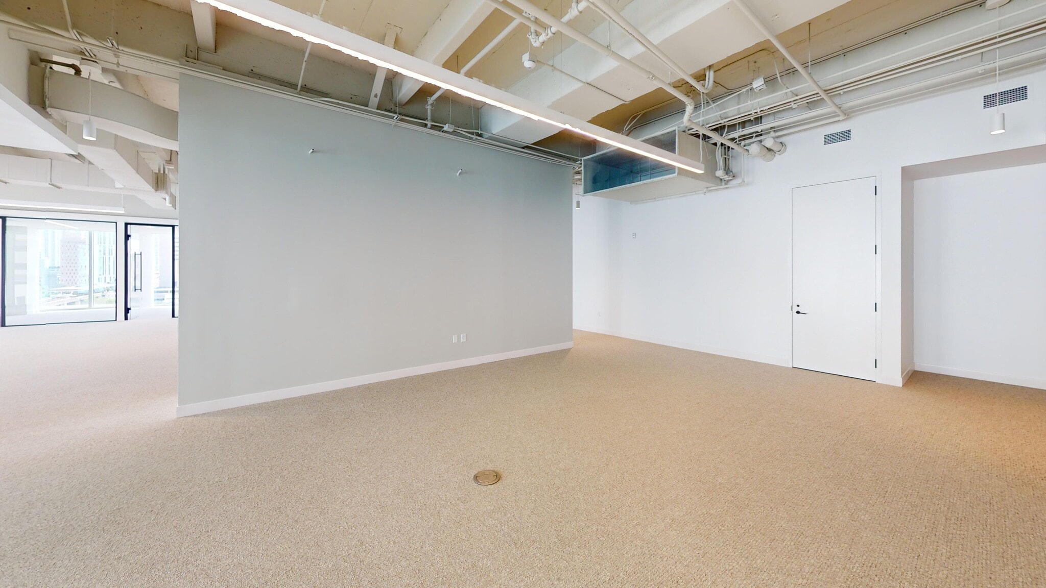 161 NW 6th St, Miami, FL for lease Interior Photo- Image 1 of 12