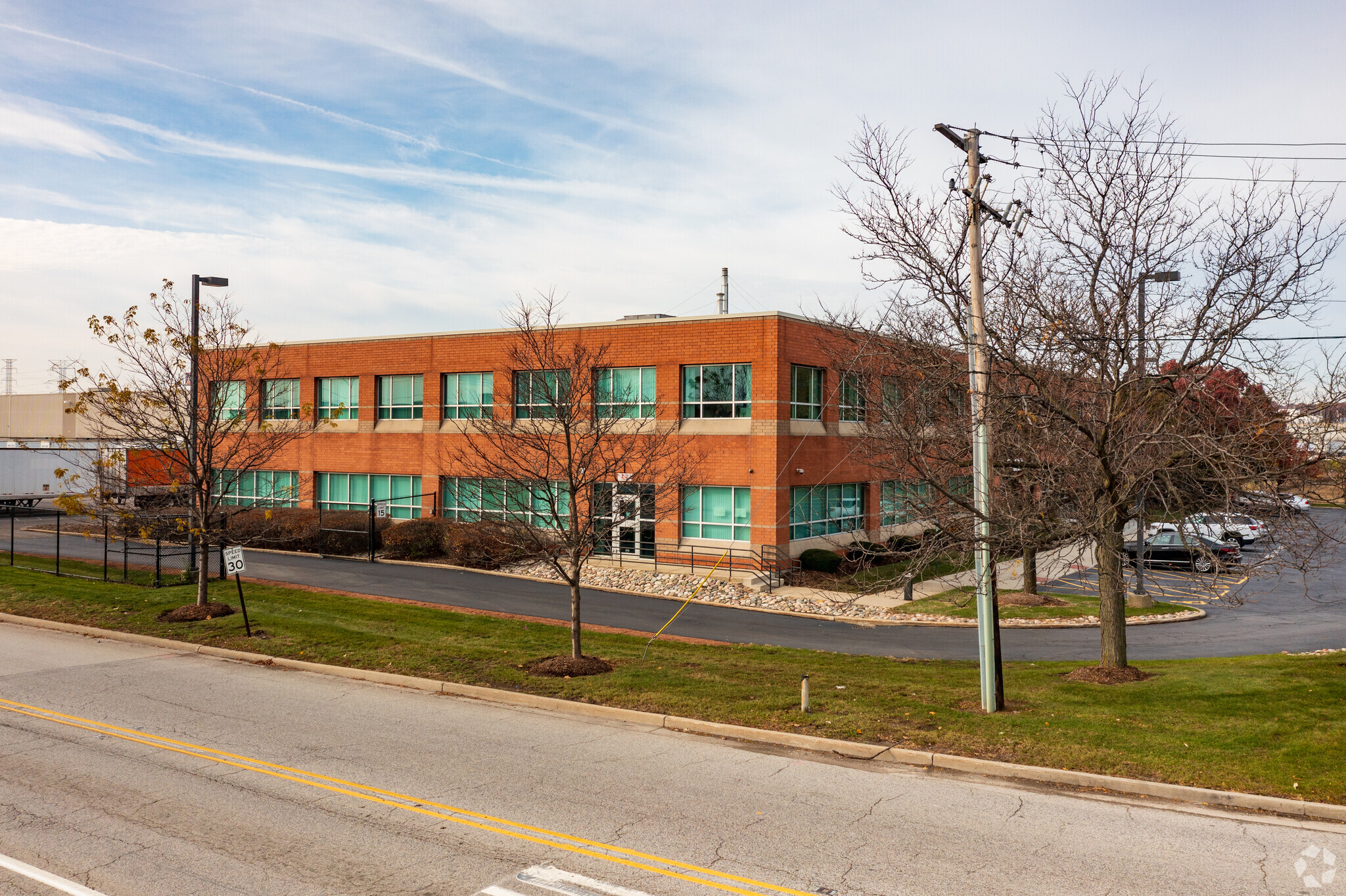 6800 Santa Fe Dr, Hodgkins, IL for sale Primary Photo- Image 1 of 1