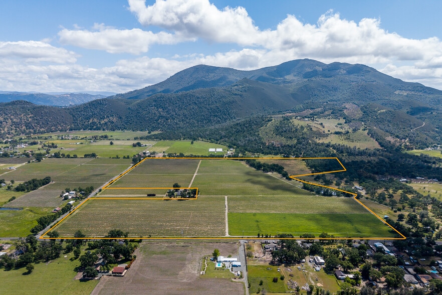4500 Clark dr, Kelseyville, CA for sale - Building Photo - Image 2 of 27