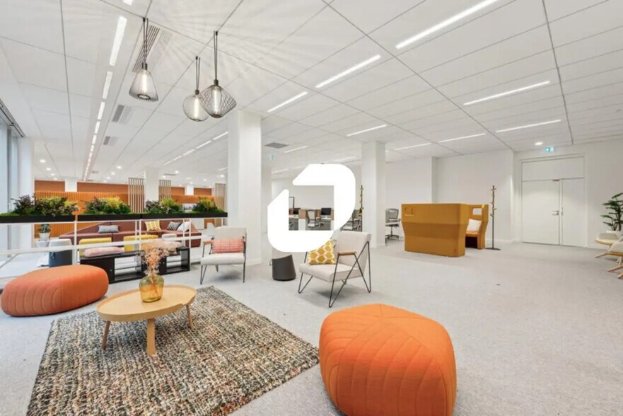 Office in Fontenay-sous-Bois for lease - Building Photo - Image 3 of 20