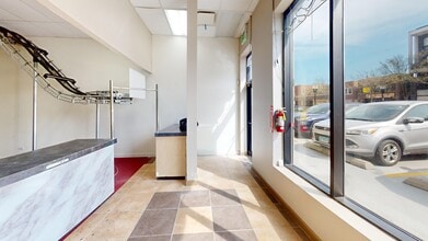 4651 N Greenview Ave, Chicago, IL for lease Interior Photo- Image 2 of 5