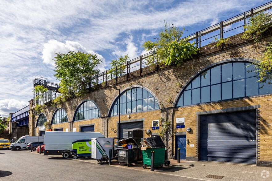 Rotherhithe New Rd, London for lease - Building Photo - Image 3 of 4