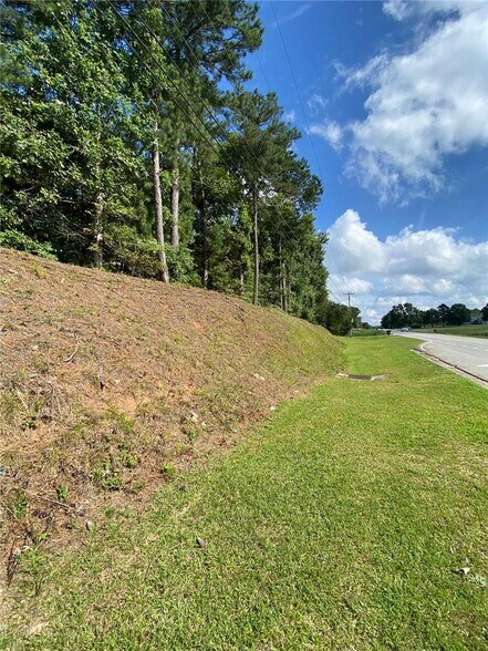 466 Hwy 81, Covington, GA à vendre - Photo du bâtiment - Image 2 de 7