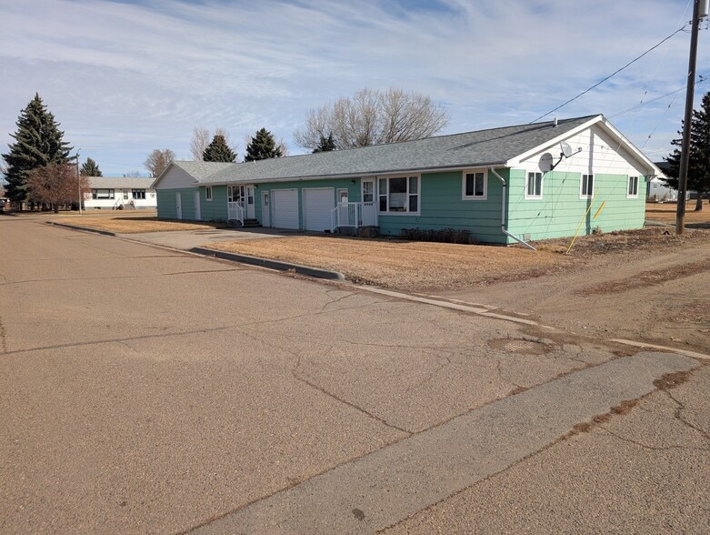 702 S 3rd St E, Malta, MT for sale - Primary Photo - Image 1 of 16