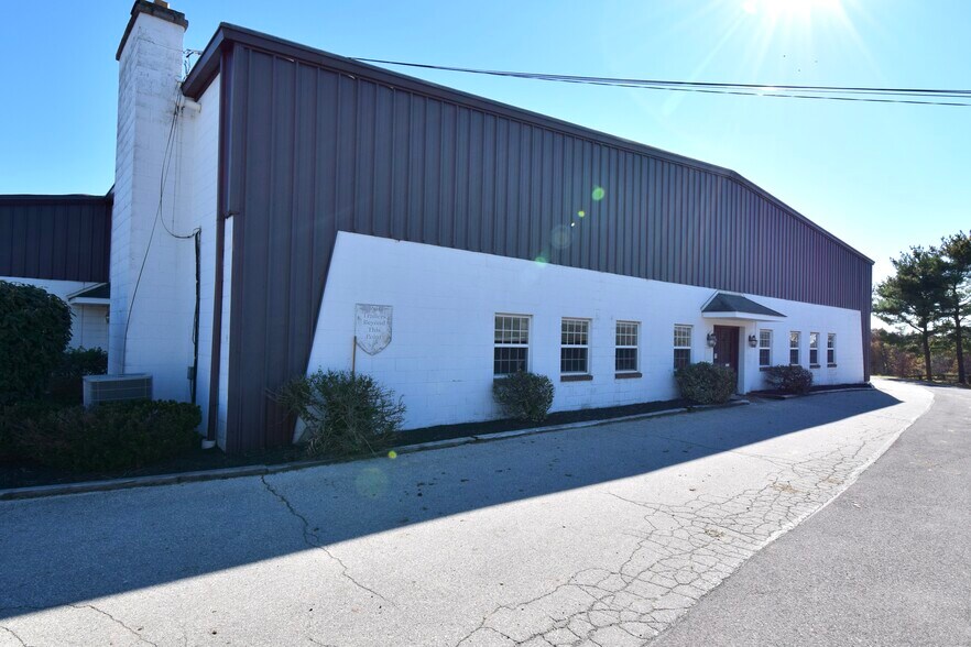 1600 Potshop Rd, Norristown, PA à vendre - Photo du bâtiment - Image 2 de 3