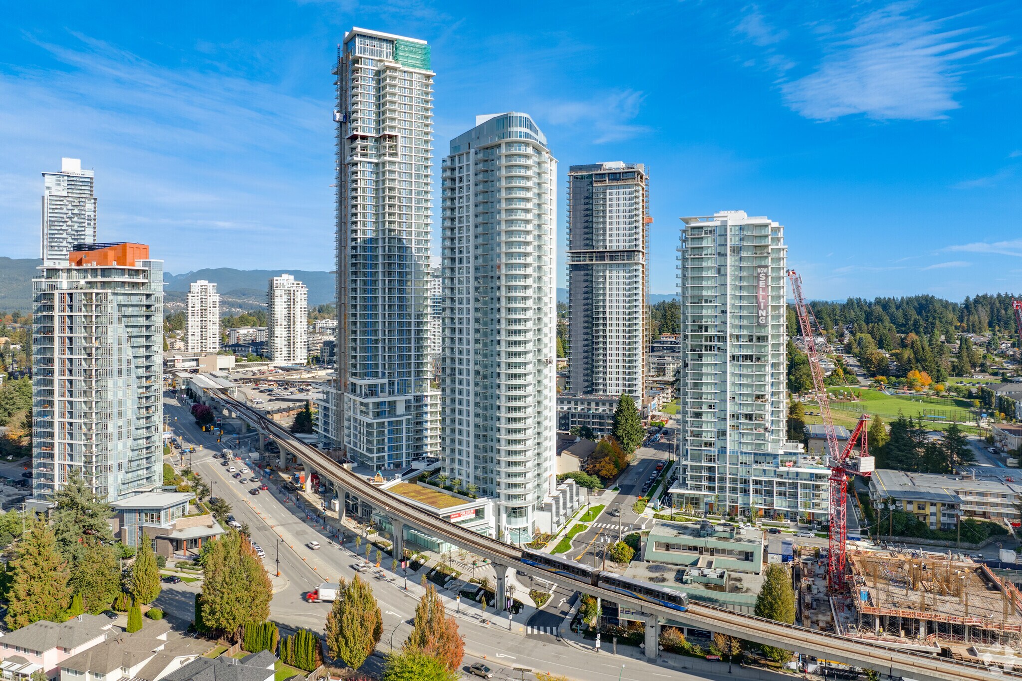 515 Cottonwood Av, Coquitlam, BC à louer Photo principale- Image 1 de 34