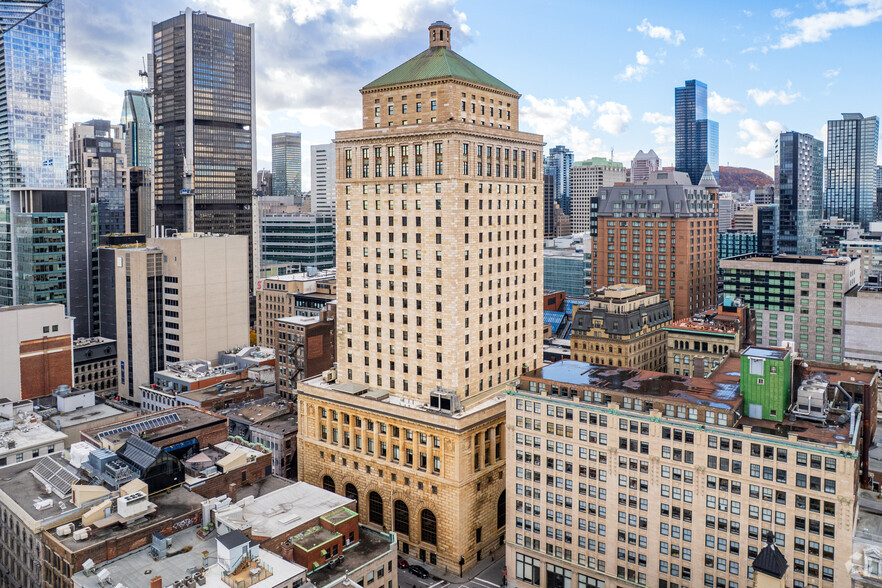 360 Rue Saint-Jacques, Montréal, QC à louer - Photo du bâtiment - Image 1 de 13