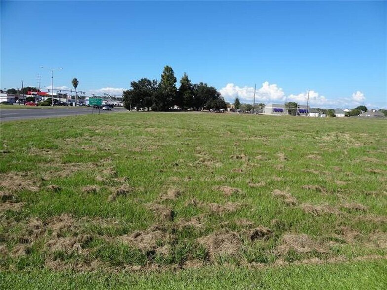 Belle Terre Boulevard, La Place, LA for sale - Building Photo - Image 2 of 5