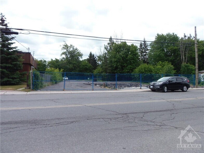 8212 Victoria St, Metcalfe, ON à vendre - Autre - Image 1 de 1