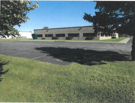 1133 Corporate Dr, Farmington, NY for lease - Primary Photo - Image 1 of 7