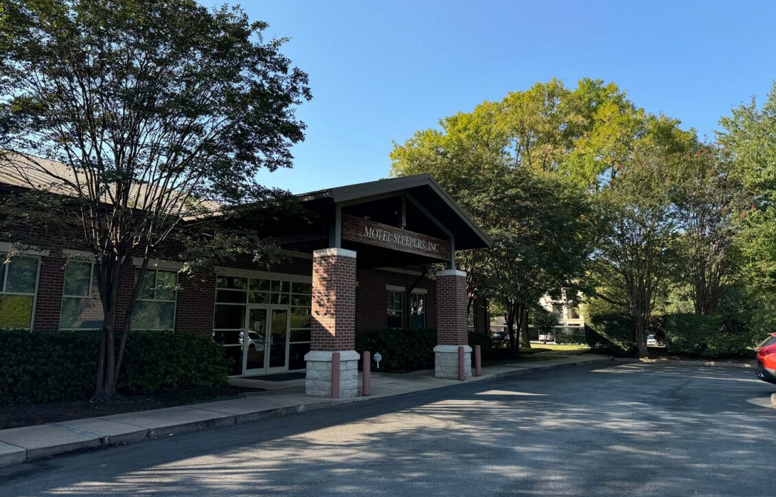 101 River Bluff Dr, Little Rock, AR à louer Photo du bâtiment- Image 1 de 7