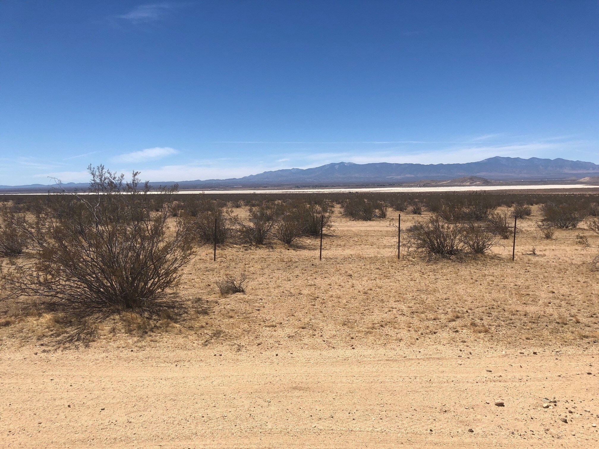 Industrial Land portefeuille de 2 propriétés à vendre sur LoopNet.ca Photo du bâtiment- Image 1 de 5