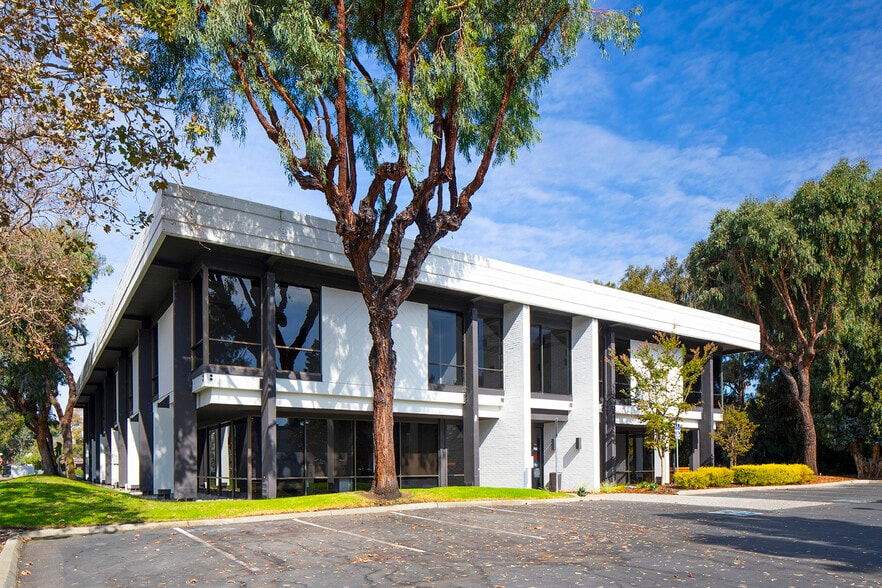 1900 Embarcadero Rd, Palo Alto, CA for sale - Building Photo - Image 3 of 4