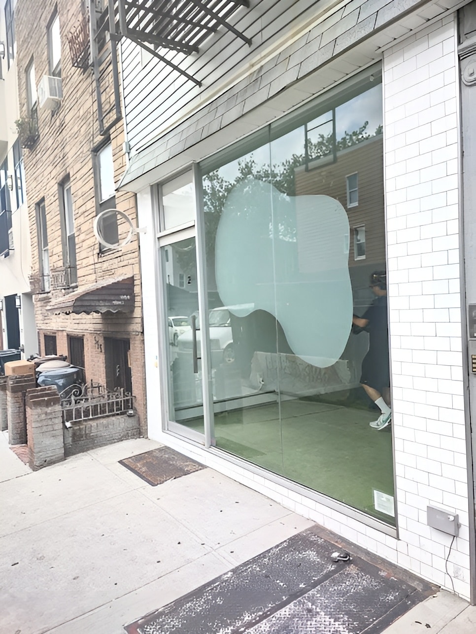 557 Lorimer St, Brooklyn, NY for lease Primary Photo- Image 1 of 11