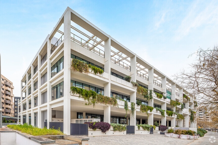 Carretera del Prat, 8, Barcelona, Barcelona for lease - Building Photo - Image 2 of 7