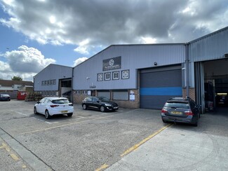 Plus de détails pour Clivemont Rd, Maidenhead - Industriel/Logistique à louer