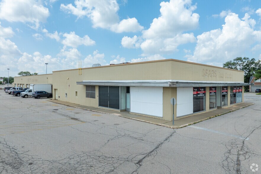 9411 N Greenwood Ave, Niles, IL for sale - Building Photo - Image 2 of 4