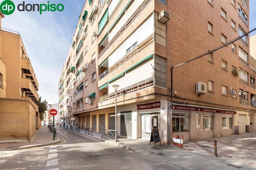Calle Polo y Caña, 13, Granada, Granada for sale - Building Photo - Image 1 of 16