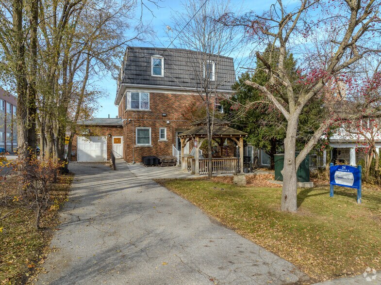 24 Norwich St E, Guelph, ON à vendre - Photo principale - Image 1 de 1