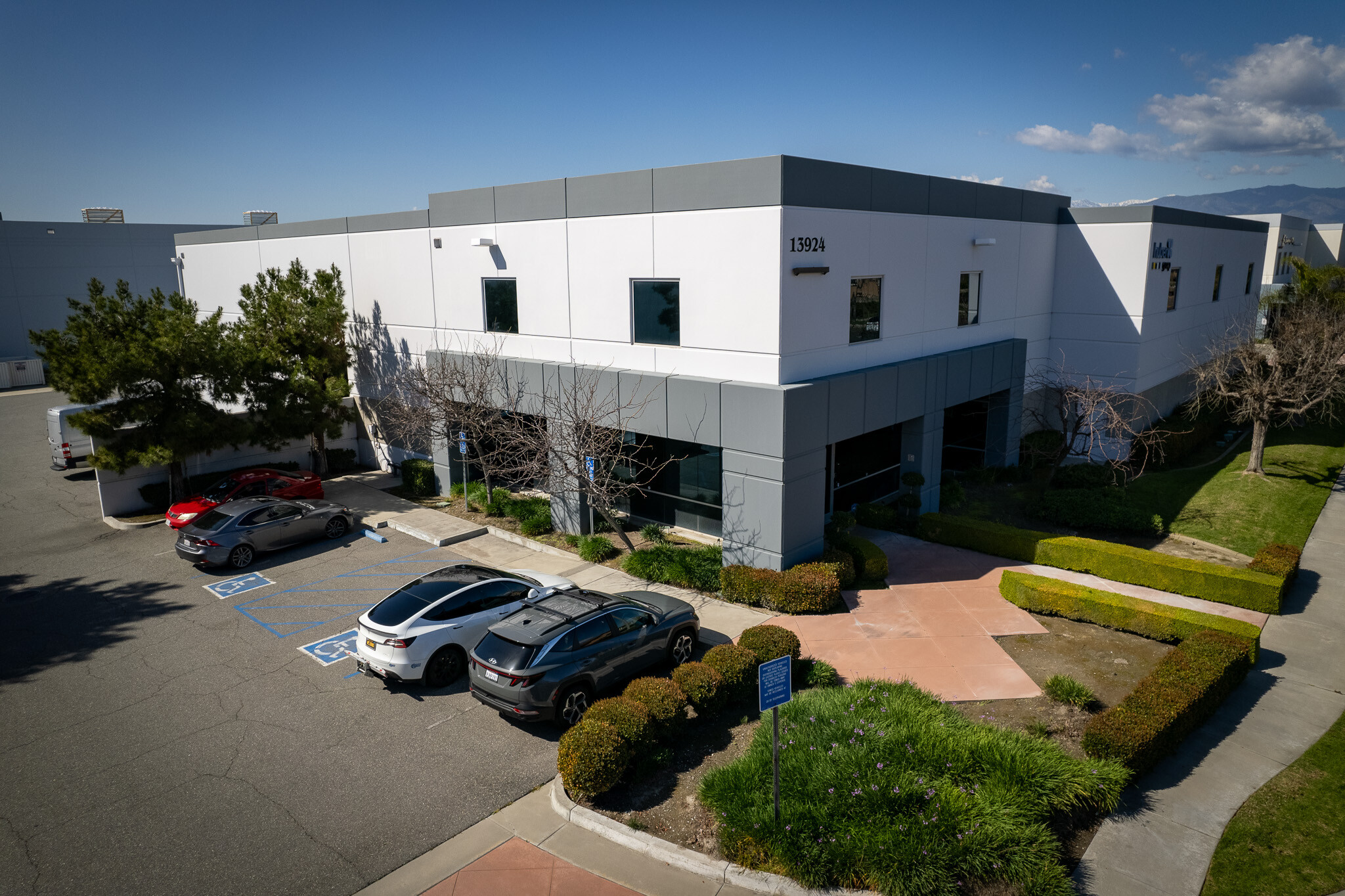 13924 Mountain Ave, Chino, CA for lease Building Photo- Image 1 of 13