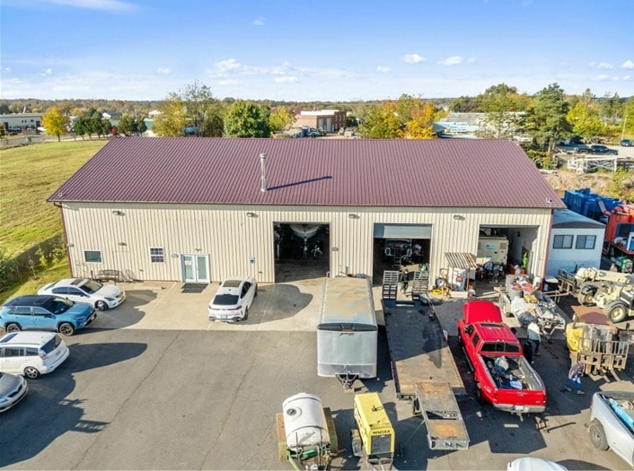 10564 Redoubt Rd, Manassas, VA for lease - Building Photo - Image 2 of 14