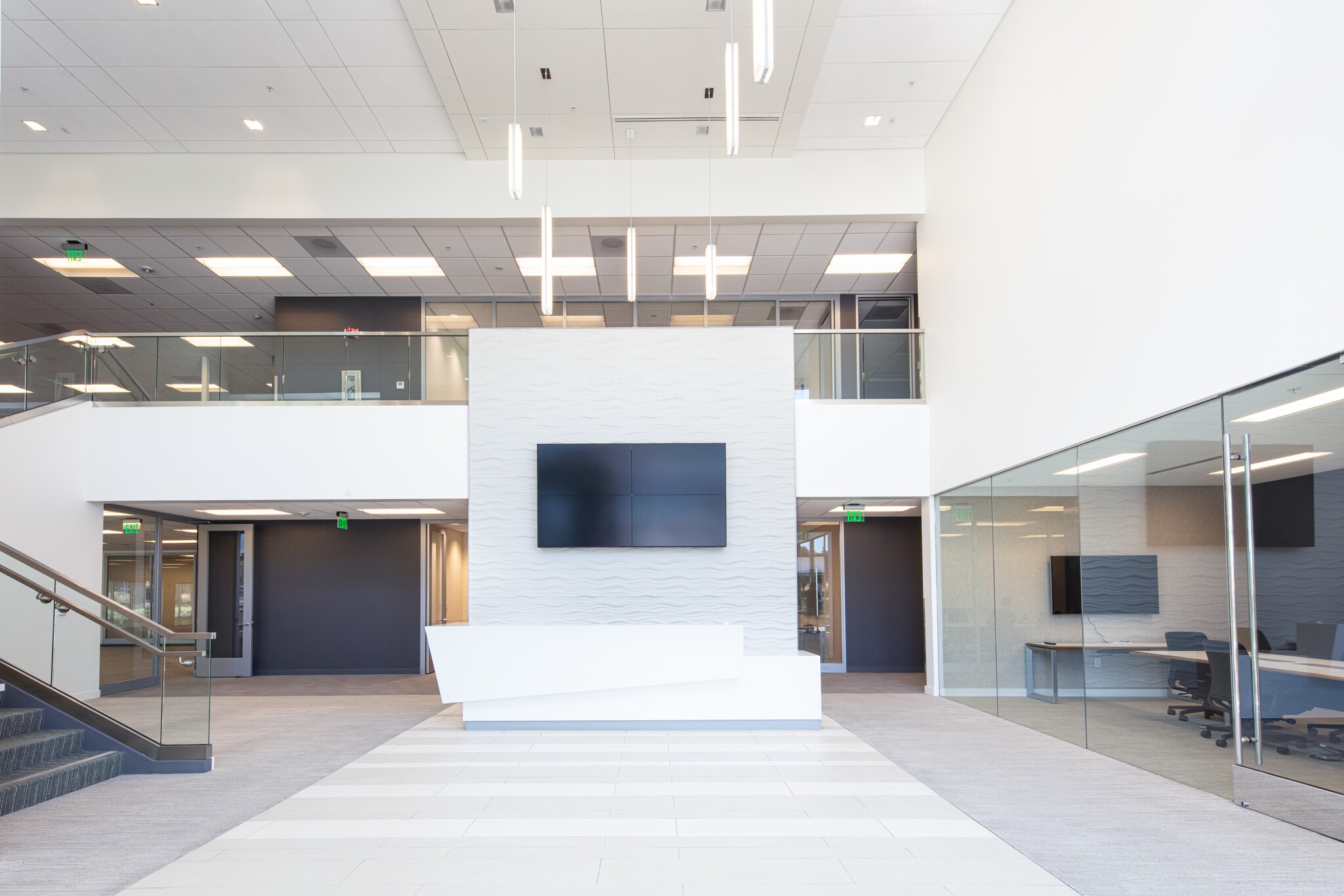 375 W Trimble Rd, San Jose, CA for lease Lobby- Image 1 of 5