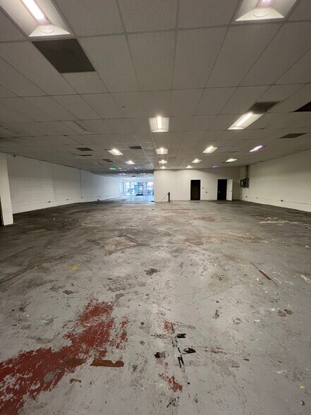 2121 W Pico Blvd, Los Angeles, CA à louer - Photo intérieure - Image 3 de 10