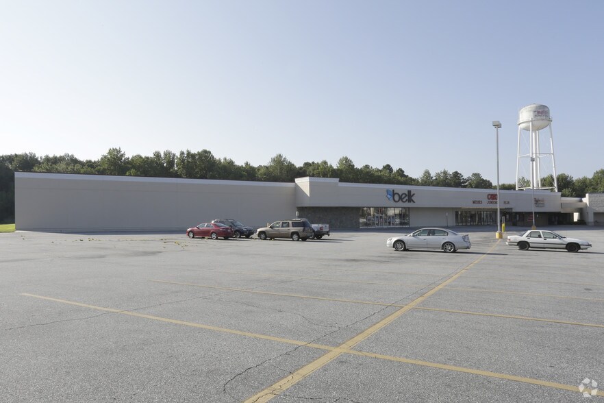 1070 E Franklin St, Hartwell, GA à louer - Photo principale - Image 3 de 6