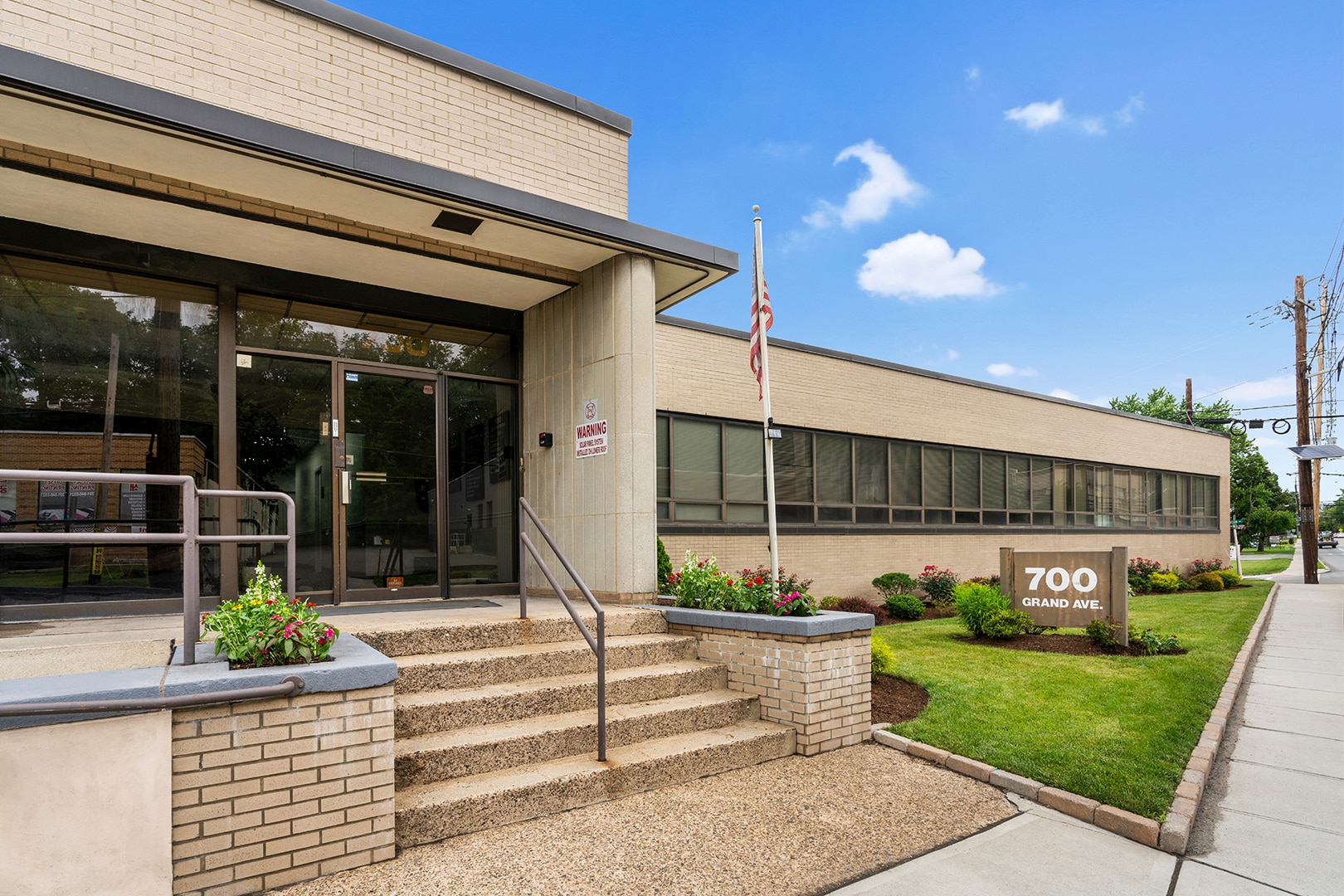 700 Grand Ave, Ridgefield, NJ for lease Primary Photo- Image 1 of 52