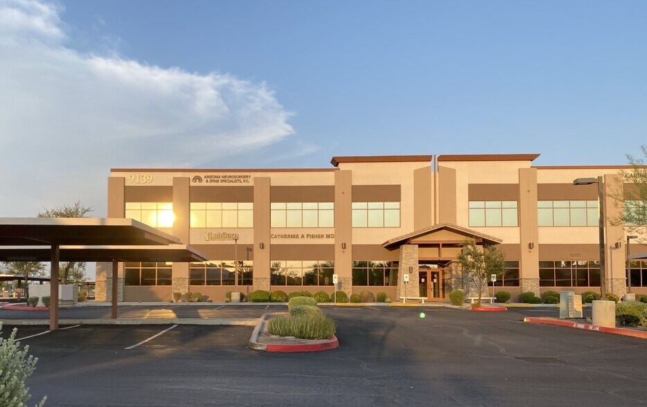 9139 W Thunderbird Rd, Peoria, AZ à louer - Photo du bâtiment - Image 1 de 7