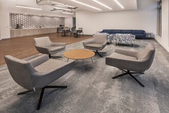 2650 Park Tower Dr, Merrifield, VA à louer Photo intérieure- Image 2 de 5