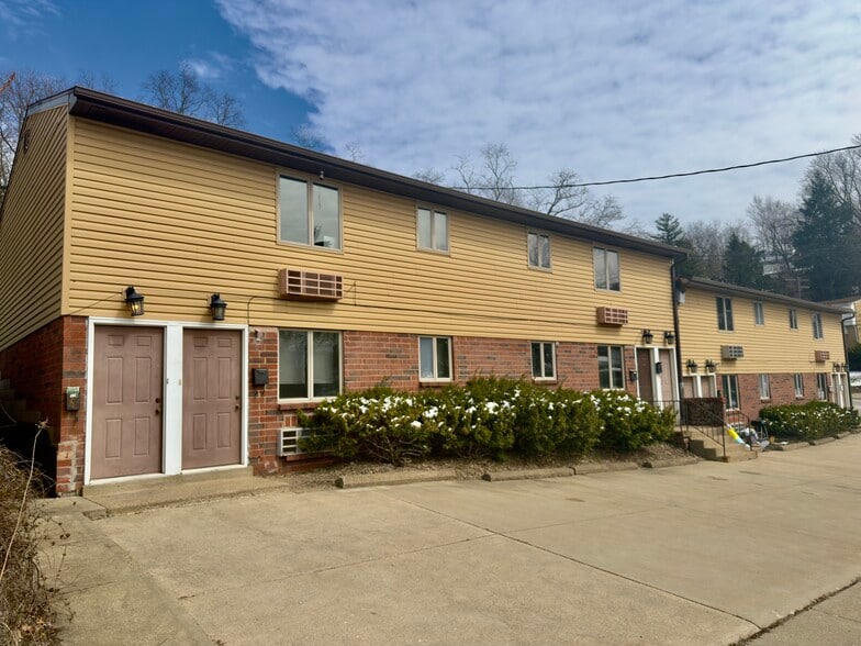 100 Carothers Dr, Turtle Creek, PA à vendre - Photo du bâtiment - Image 1 de 10