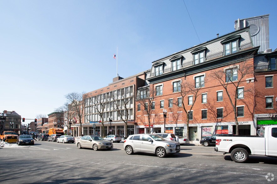 1430 Massachusetts Ave, Cambridge, MA à louer - Photo du bâtiment - Image 2 de 19