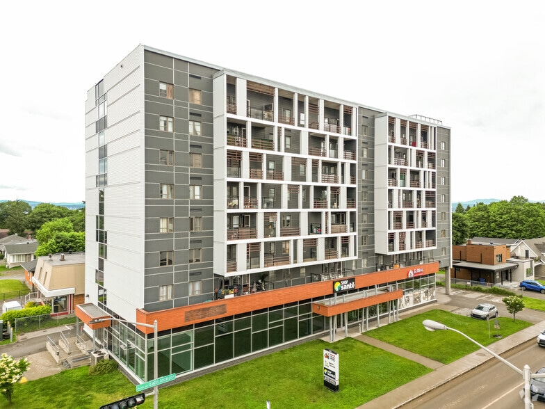 2828 Ch des Quatre-Bourgeois, Québec, QC for lease - Primary Photo - Image 1 of 3