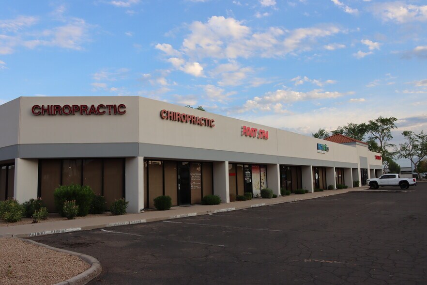 3150 N Arizona Ave, Chandler, AZ à louer - Photo du bâtiment - Image 1 de 7