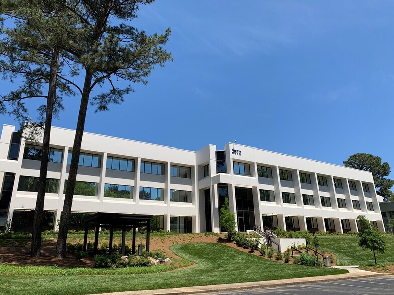 2872 Woodcock Blvd, Atlanta, GA à louer - Photo du bâtiment - Image 3 de 12