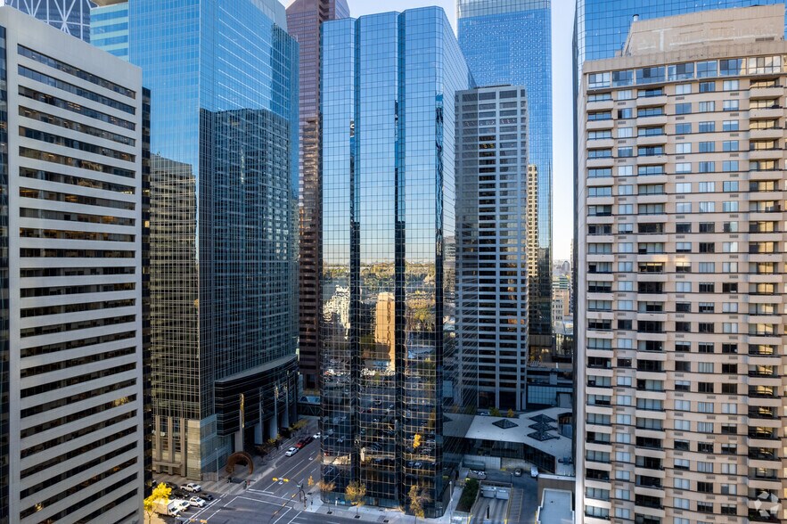 425 1st St SW, Calgary, AB à louer - Photo du bâtiment - Image 2 de 19