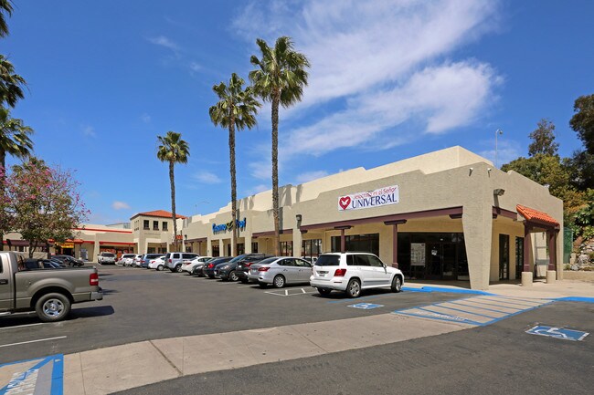 Plus de détails pour 601-631 E San Ysidro Blvd, San Ysidro, CA - Bureau, Commerce de détail à louer