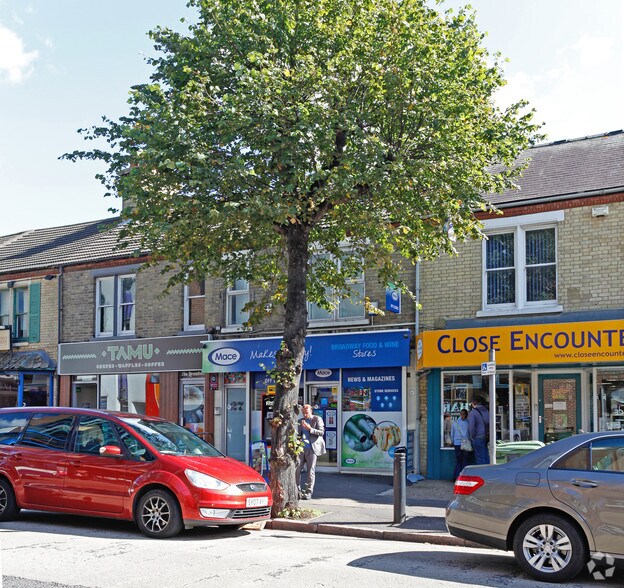 27 Broadway, Peterborough à louer - Photo du bâtiment - Image 2 de 2