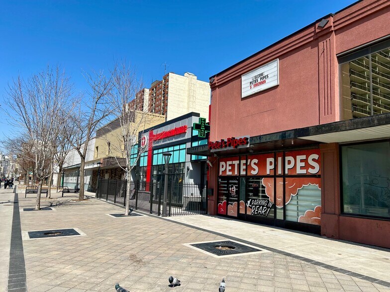 762 Ouellette Av, Windsor, ON à vendre - Photo du bâtiment - Image 2 de 9