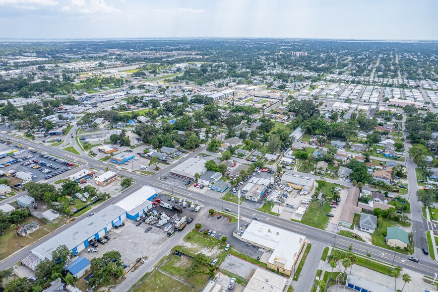 2514 9th St W, Bradenton, FL à vendre - Photo du bâtiment - Image 1 de 7