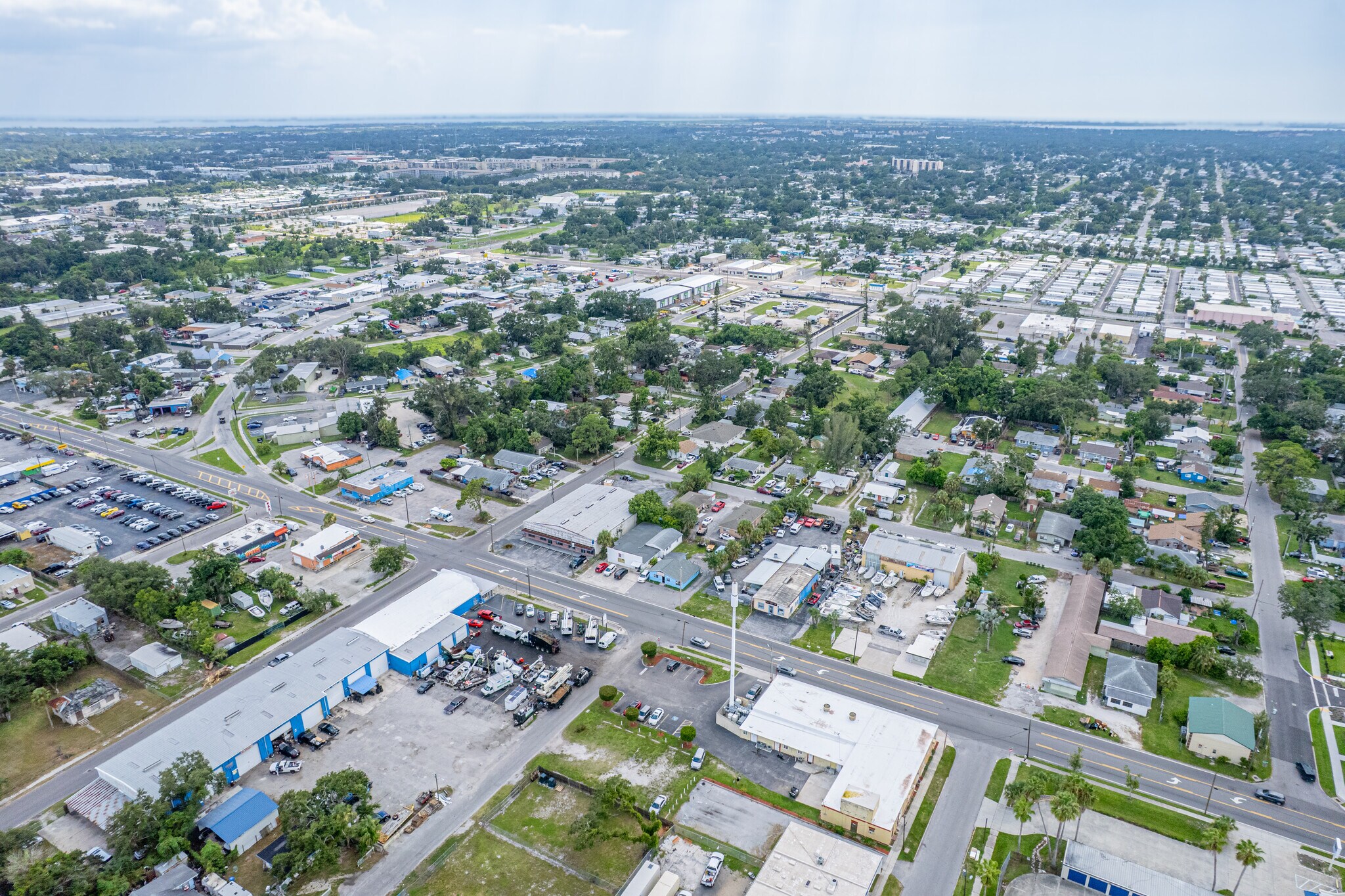 2514 9th St W, Bradenton, FL à vendre Photo du bâtiment- Image 1 de 8