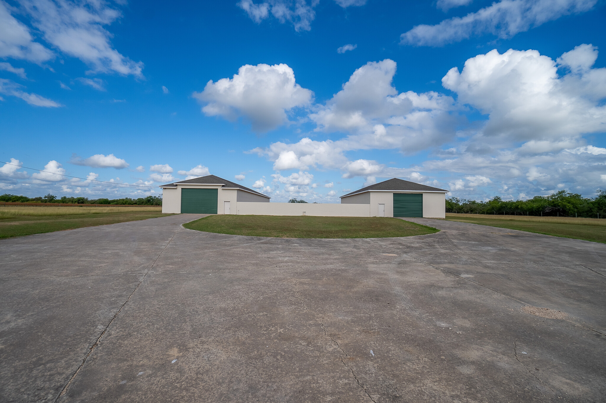 27178 San Roman Rd, Bayview, TX for sale Primary Photo- Image 1 of 18