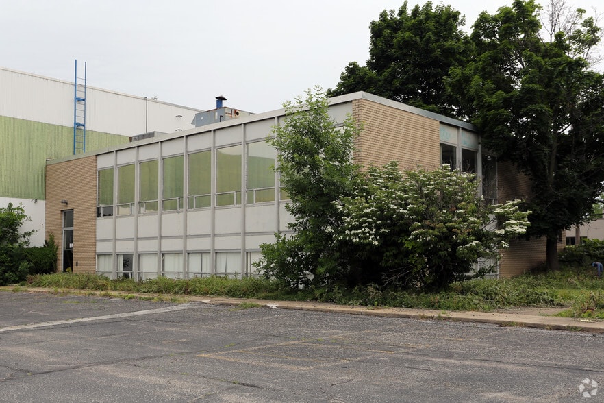 26800 Richmond Rd, Bedford Heights, OH à louer - Photo du bâtiment - Image 2 de 7