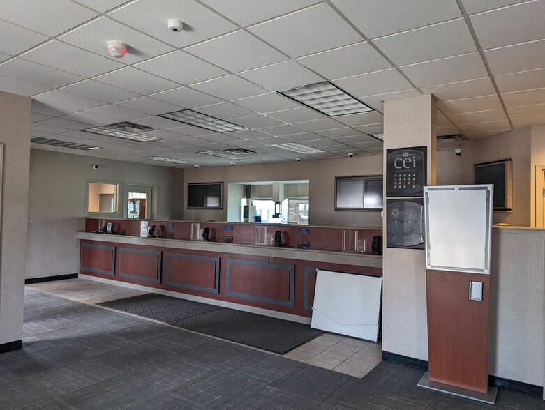 26700 Royalton Rd, Columbia Station, OH for lease - Interior Photo - Image 3 of 3